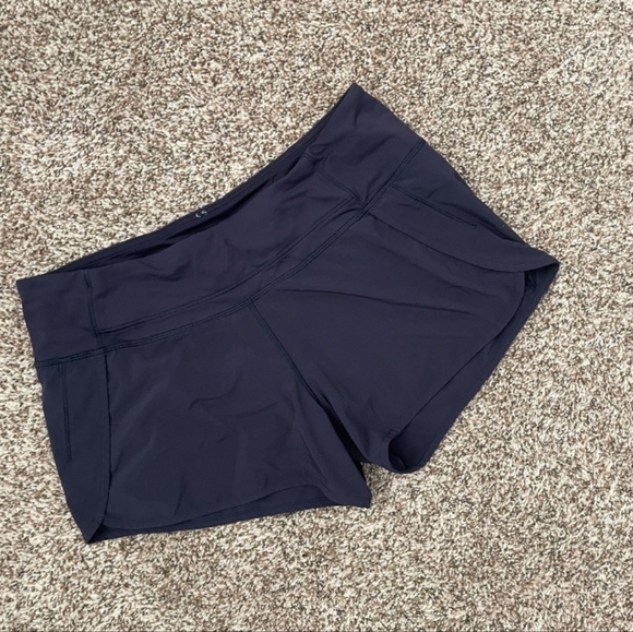 Lululemon Speed Up Shorts Size 8 - Picture 2 of 4